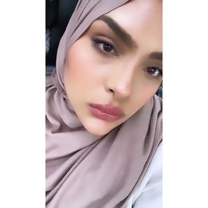 Meet your Posher, Aisha